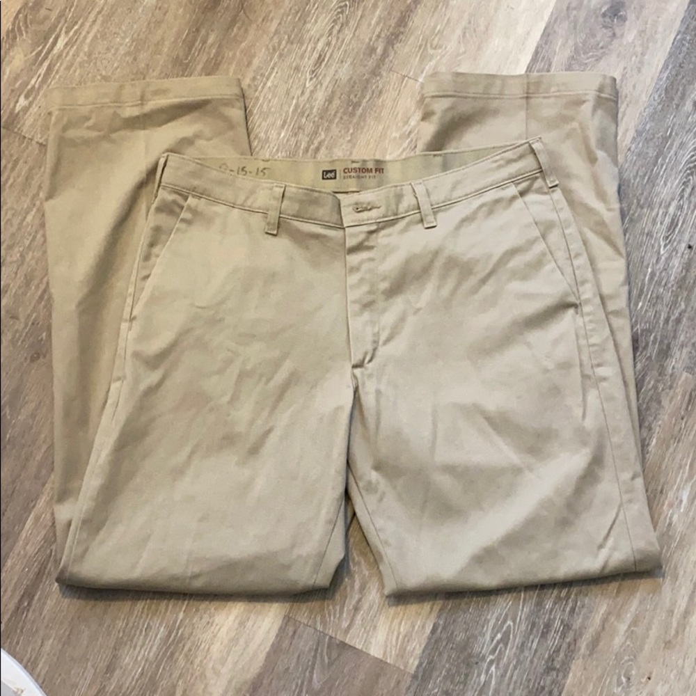 Lee men’s khakis